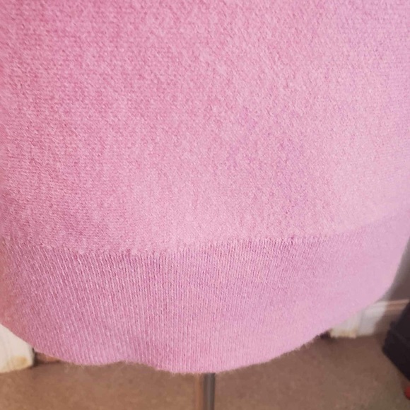 Sweater - Picture 4 of 7